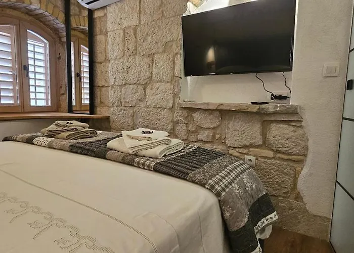 Magical Oasis For Two In Korcula Old Town