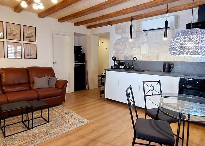 Magical Oasis For Two In Korcula Old Town