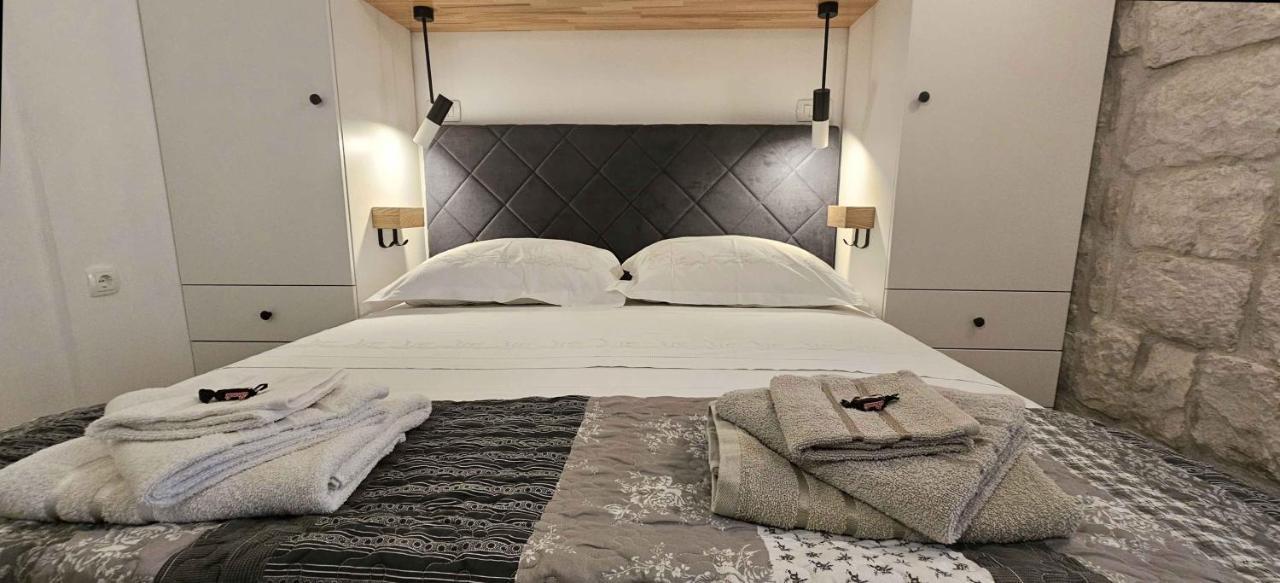 Apartment Magical Oasis For Two In Old Town Korcula Town
