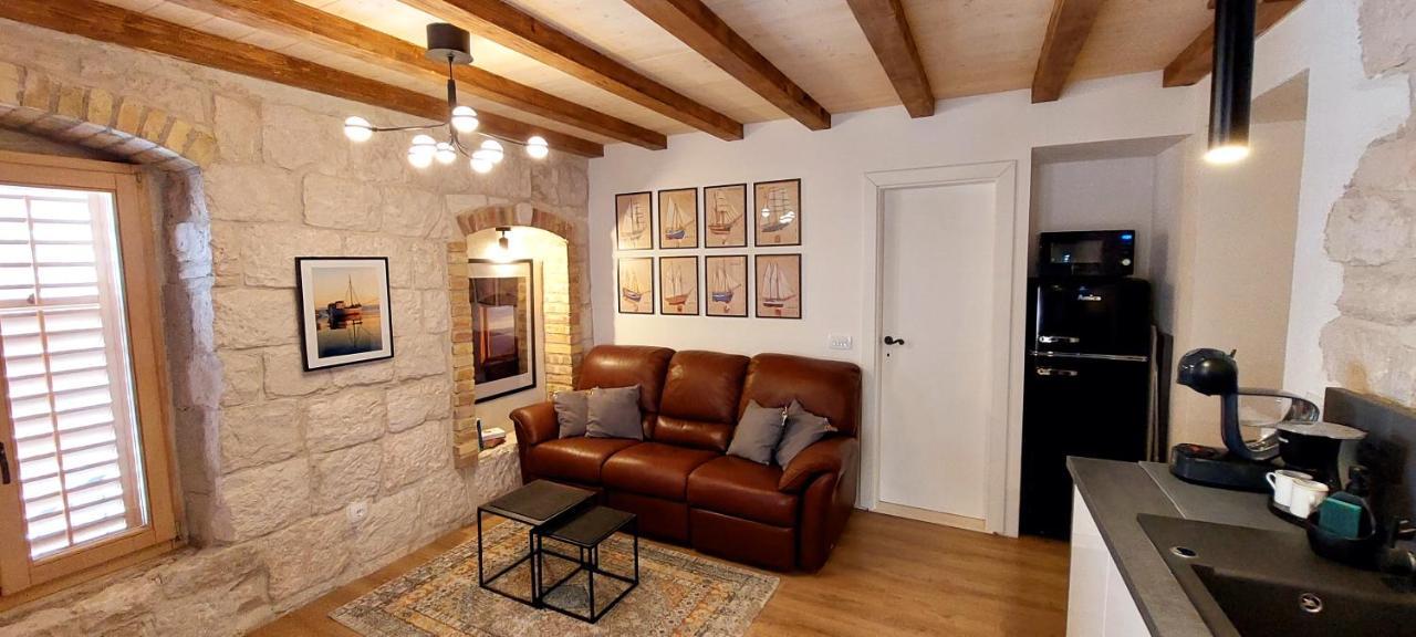 Apartment Magical Oasis For Two In Old Town *